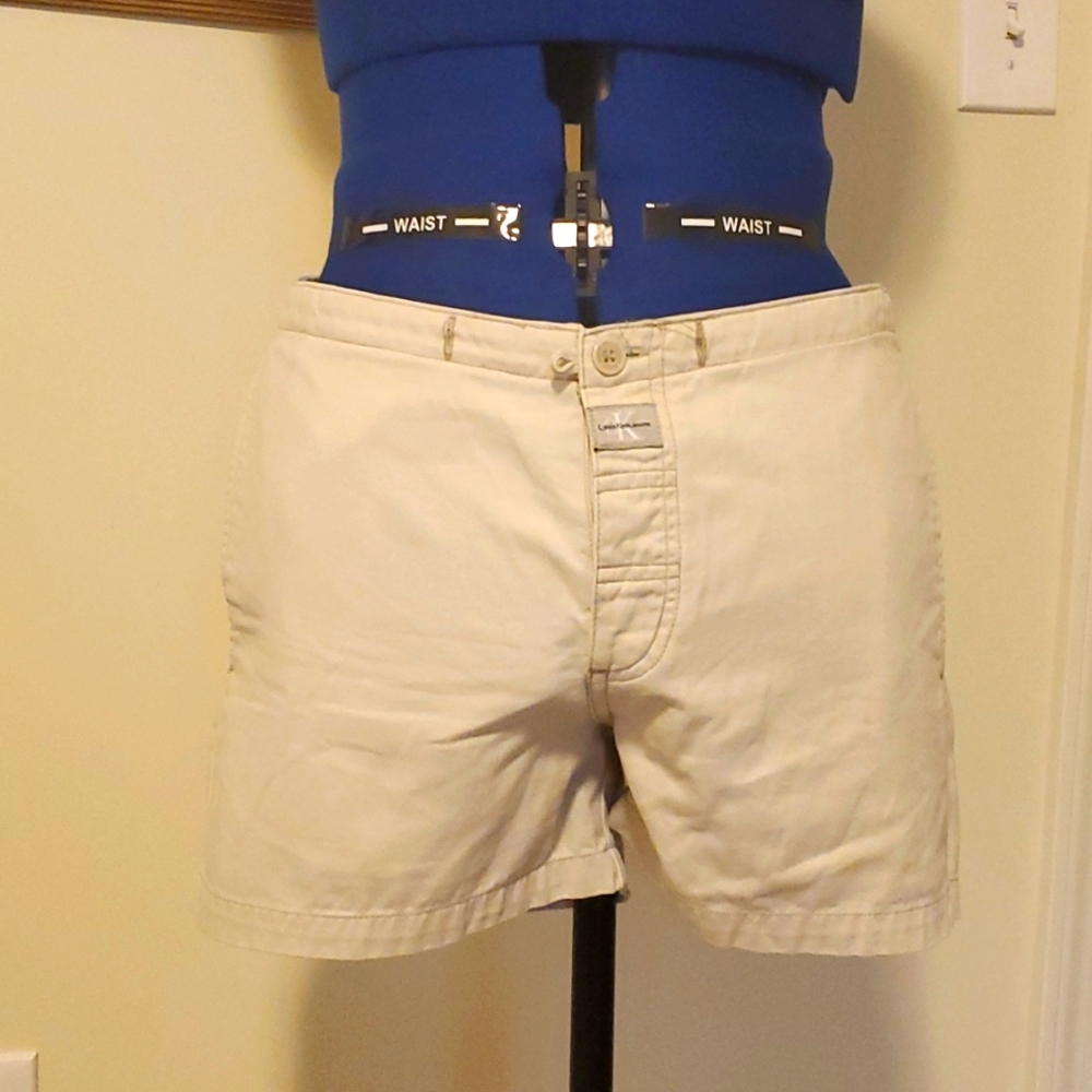Calvin klein khaki shorts